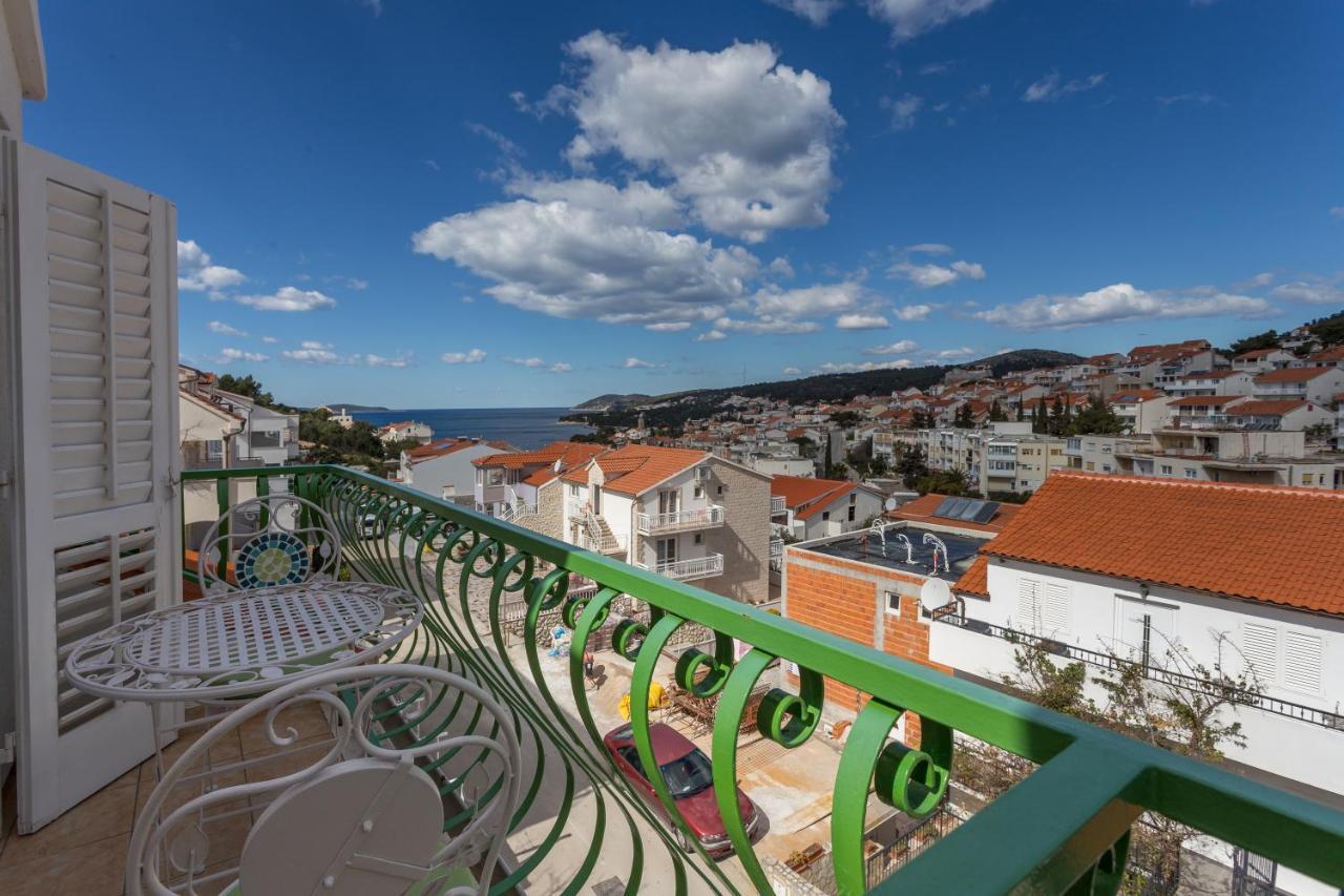 Apartments Marija Bibic Hvar Town Bagian luar foto