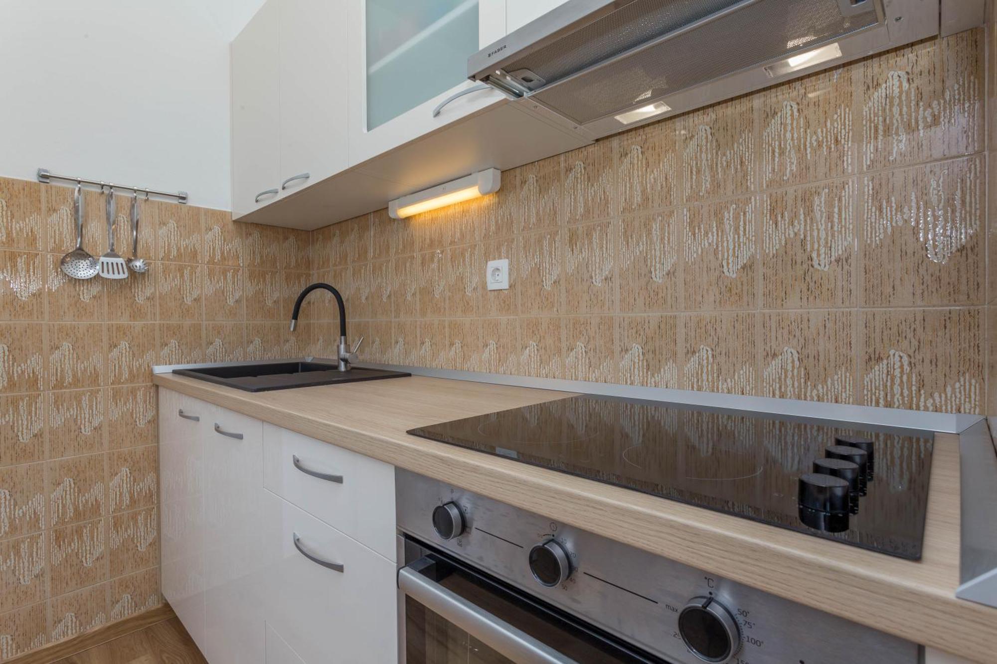 Apartments Marija Bibic Hvar Town Bagian luar foto